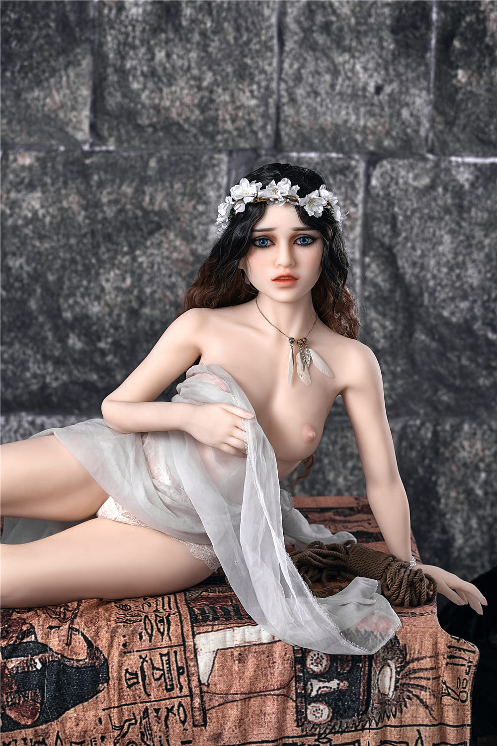 Секс-лялька Anaisha фото 38 - SexDolls.com.ua Реалістична секс лялька Anaisha прикриває груди
