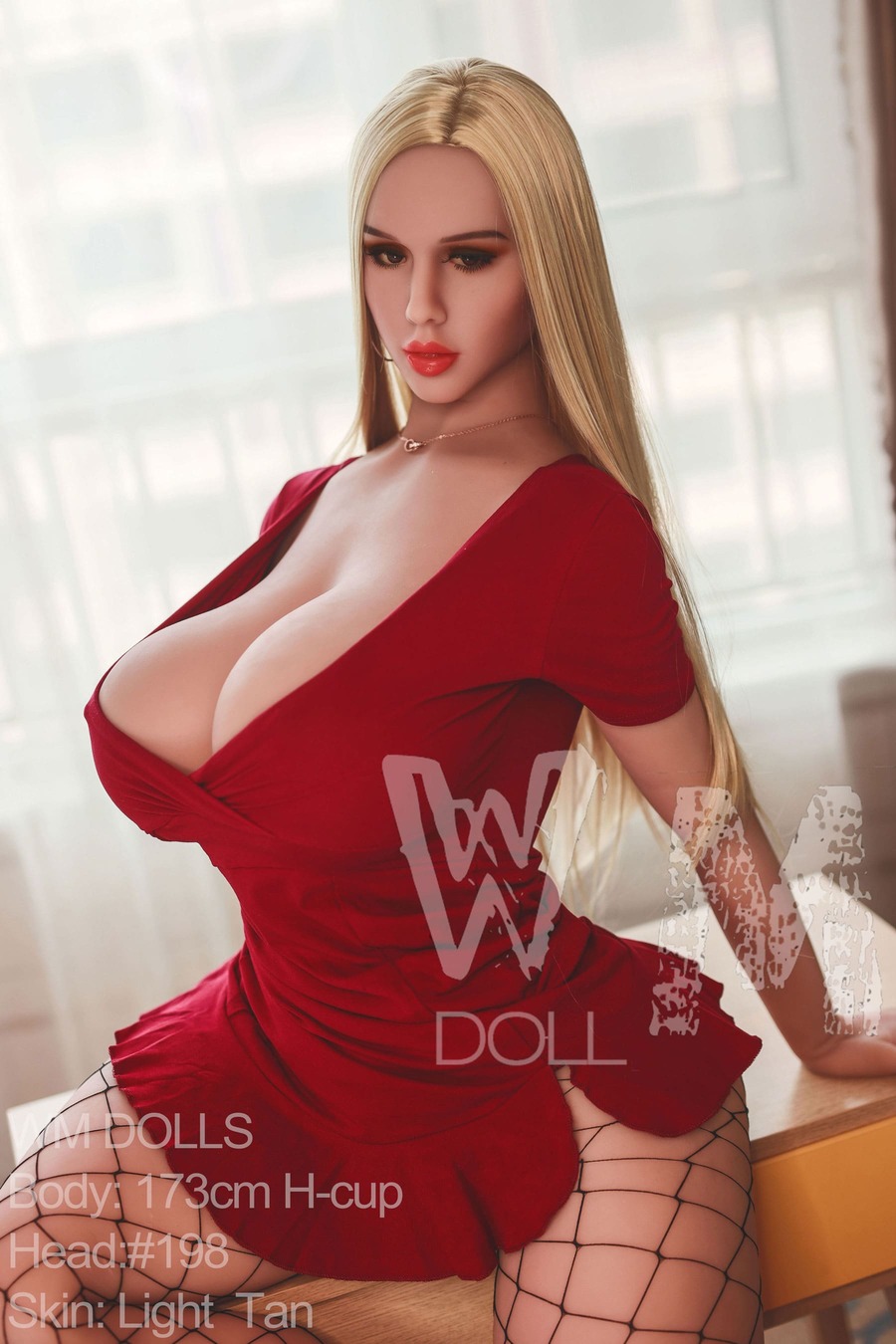 Cекс-лялька Nichole фото 22 - SexDolls.com.ua Cекс лялька Nichole в бордовій сукні з глибоким декольте