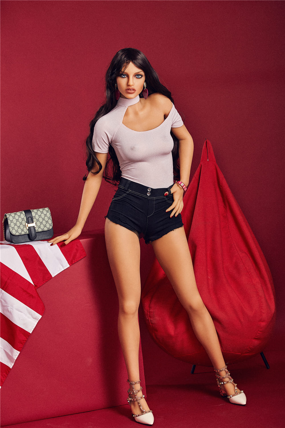 Секс-лялька Grejs фото 4 - SexDolls.com.ua Секс лялька брюнетка з маленькими грудьми