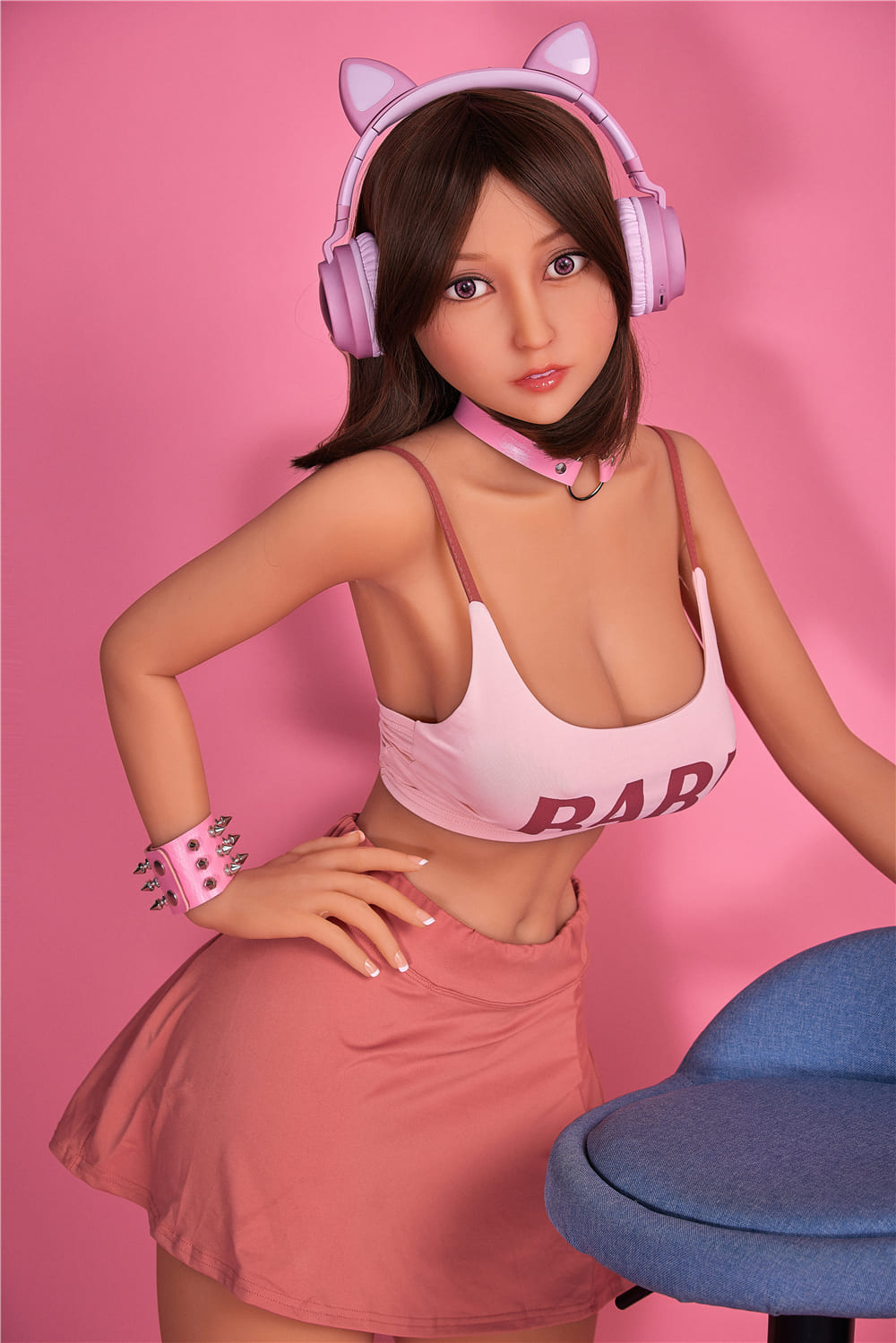 секс-лялька Marion - фото 5 - SexDolls.com.ua Секс лялька Marion у короткій рожевій майці з вирізом