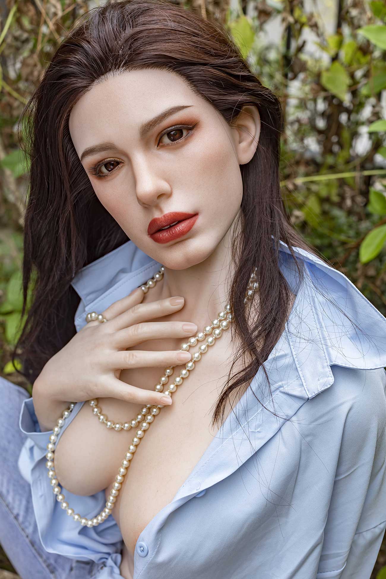 Секс-лялька Charlotte фото 24 - SexDolls.com.ua Секс лялька Charlotte з розстебнутою сорочкою фото обличчя