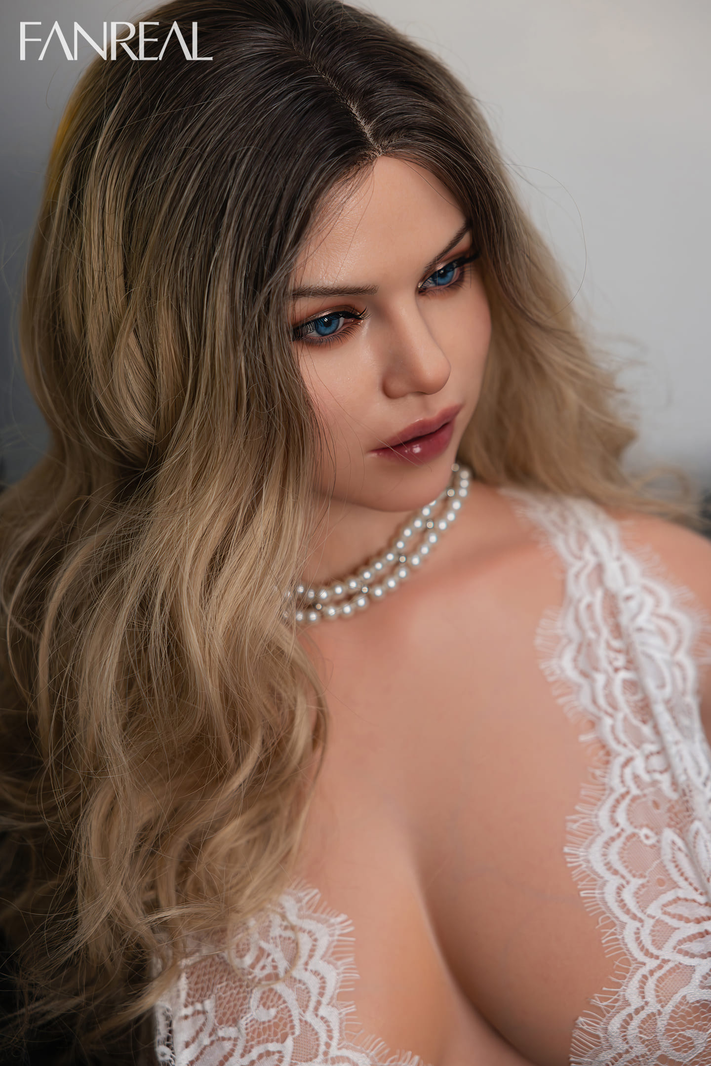 Торс секс-ляльки Carlie фото 13 - SexDolls.com.ua Торс секс ляльки Carlie з милим личком