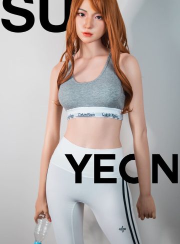 Секс-лялька Suyeon азіатка з довгим рудим волоссям