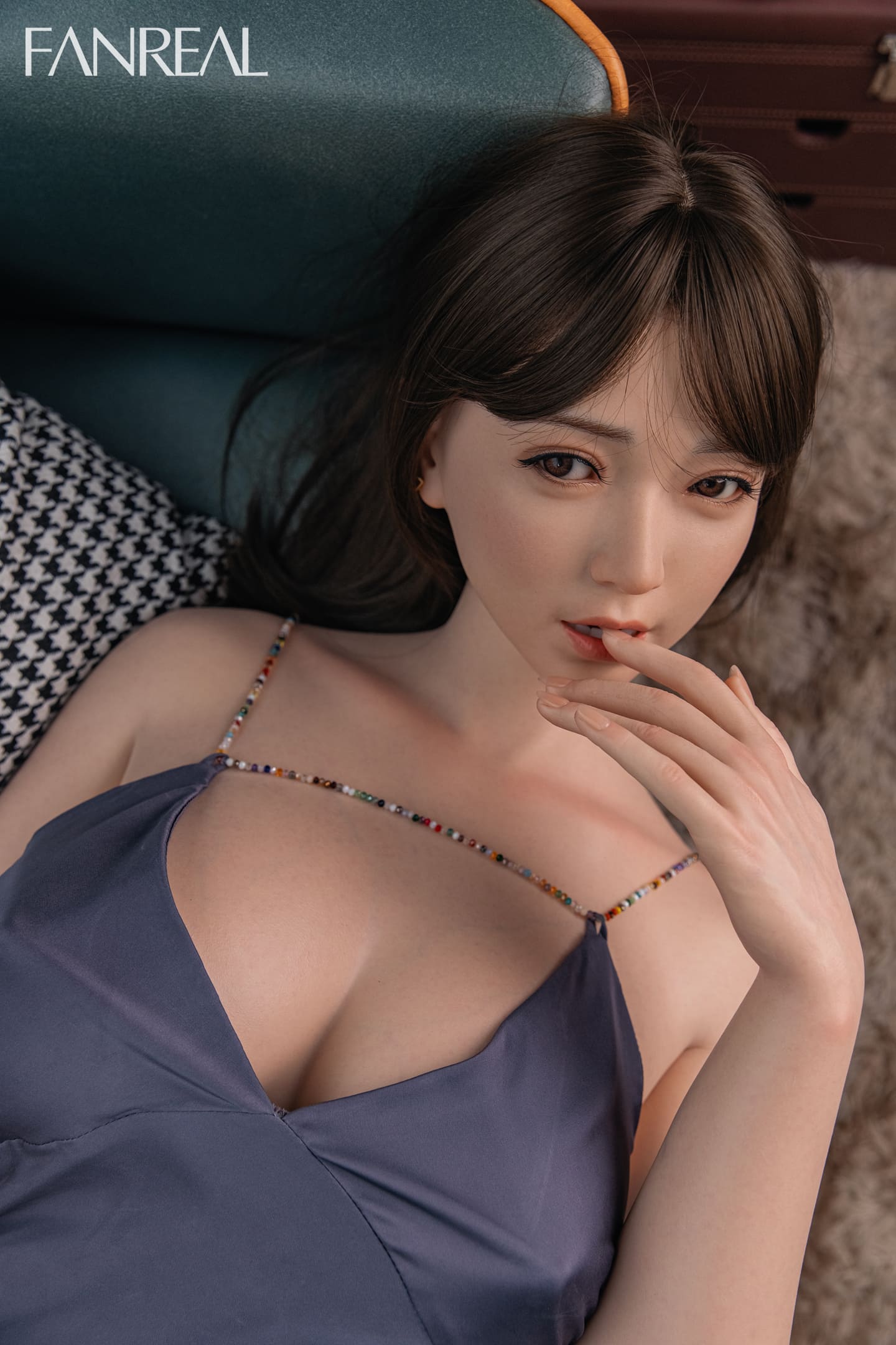 Торс секс-ляльки з головою Hue фото15 - SexDolls.com.ua Торс секс ляльки з головою Hue с челкой