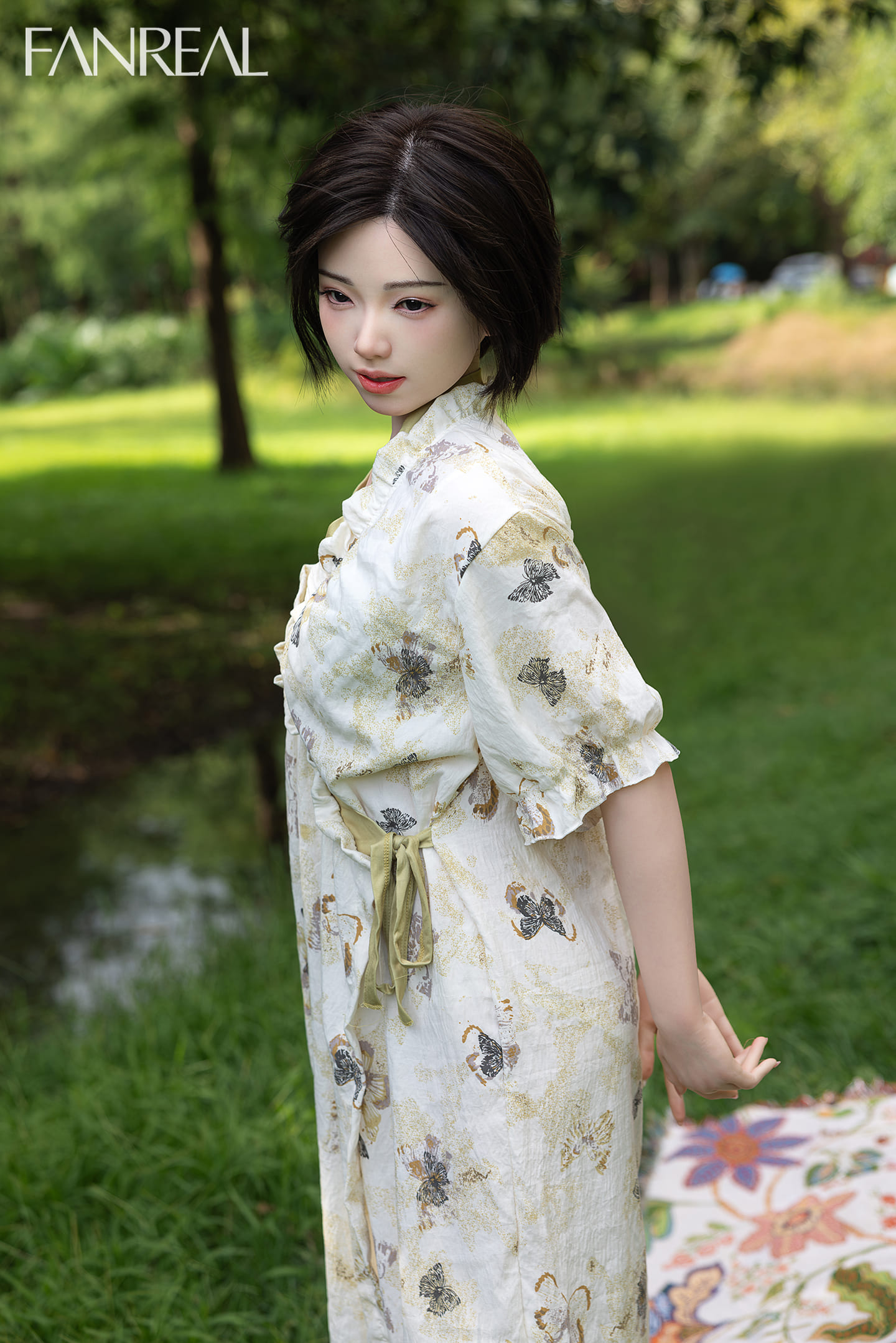 Секс-лялька Sachiko фото 12 - SexDolls.com.ua Секс лялька Sachiko фото збоку