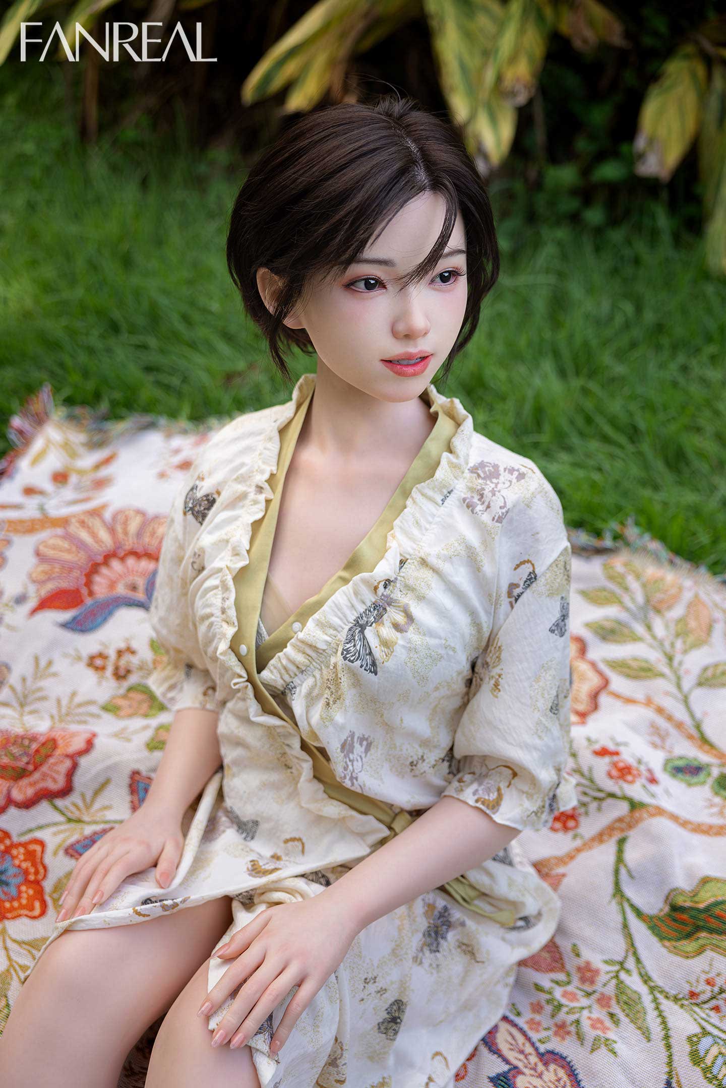 Секс-лялька Sachiko фото 15 - SexDolls.com.ua Секс лялька Sachiko дивитьс в сторону