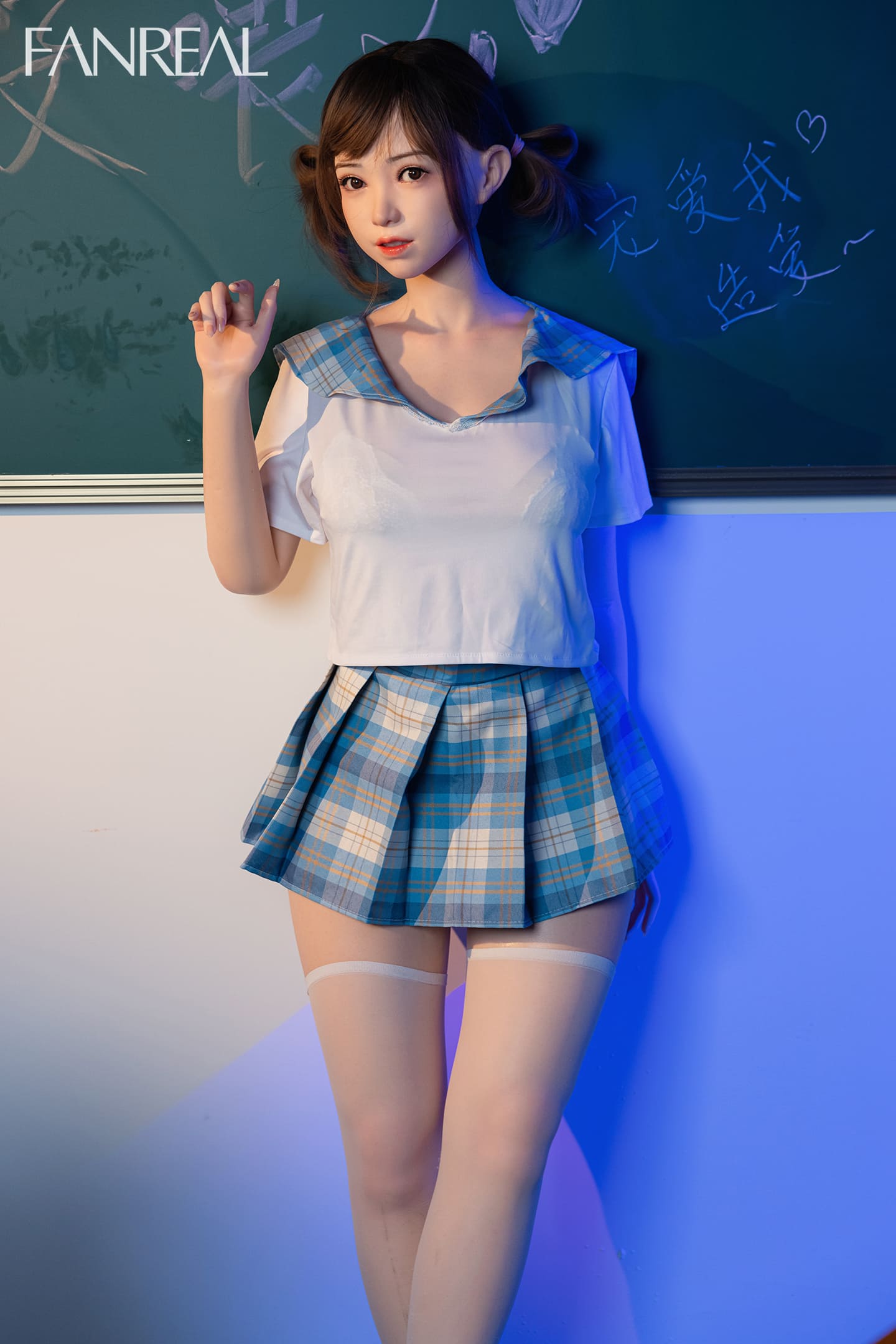 Секс-лялька Soojung фото 31 - SexDolls.com.ua Секс лялька Soojung у панчохах