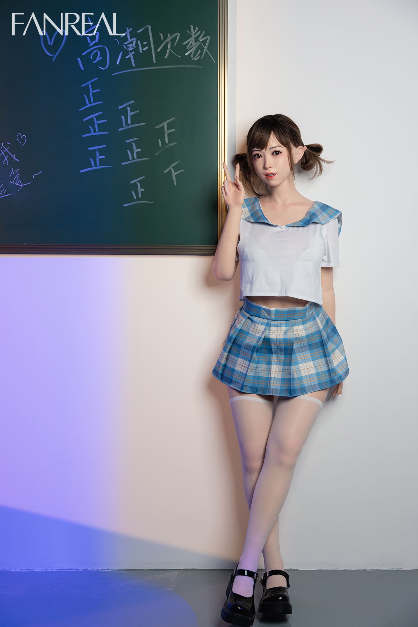 Секс-лялька Soojung фото 32 - SexDolls.com.ua Секс лялька Soojung у блакитному костюмі