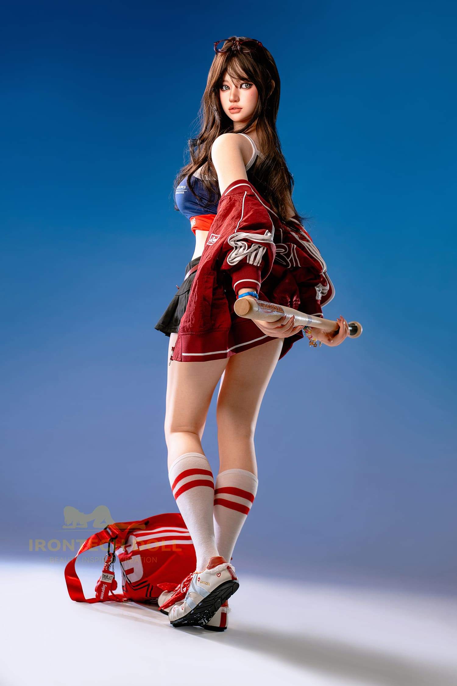 Секс-лялька Effie фото 08 - SexDolls.com.ua Секс лялька Effie тримає биту