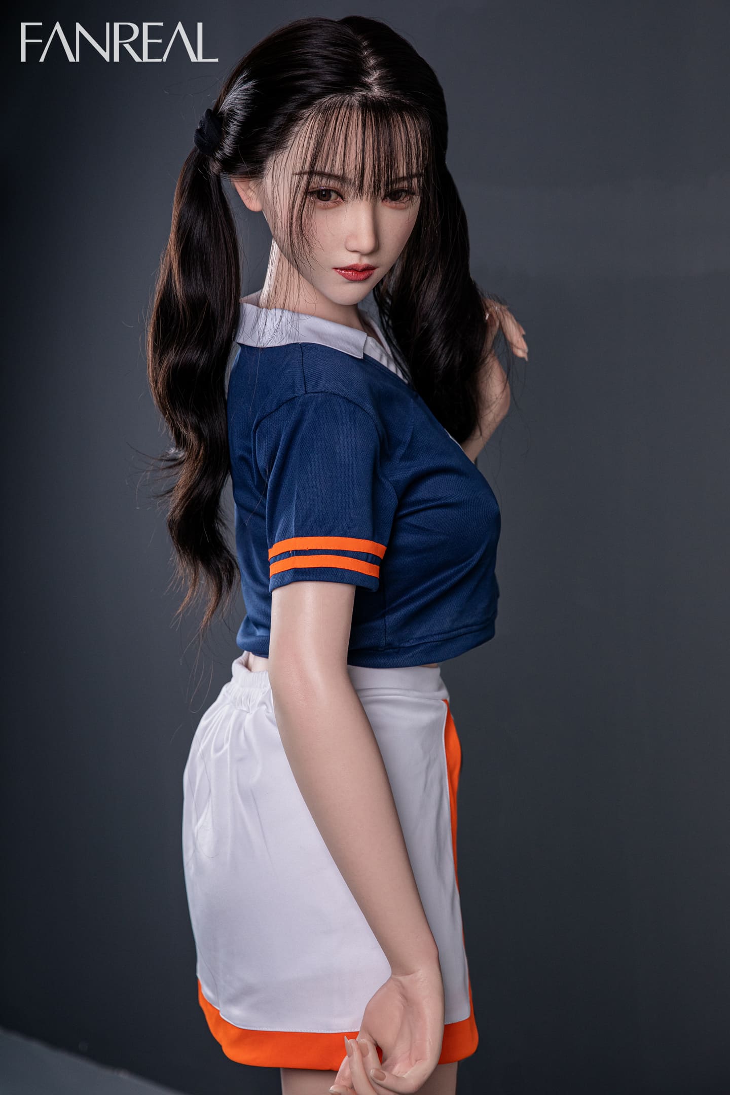 Секс-лялька Haruka фото 10 - SexDolls.com.ua Секс лялька Haruka стоїть напівбоком