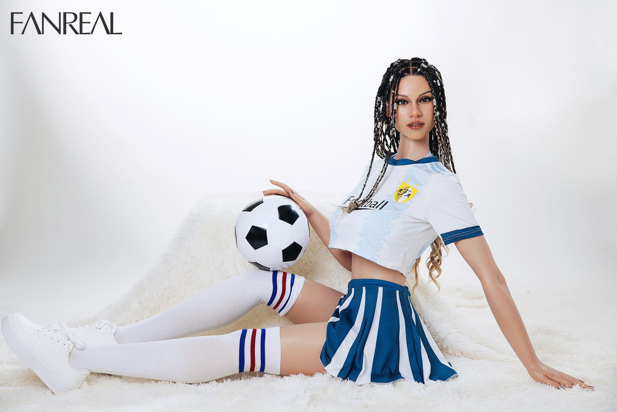 Секс-лялька Veda фото 05 - SexDolls.com.ua Секс лялька Veda з мячем збоку