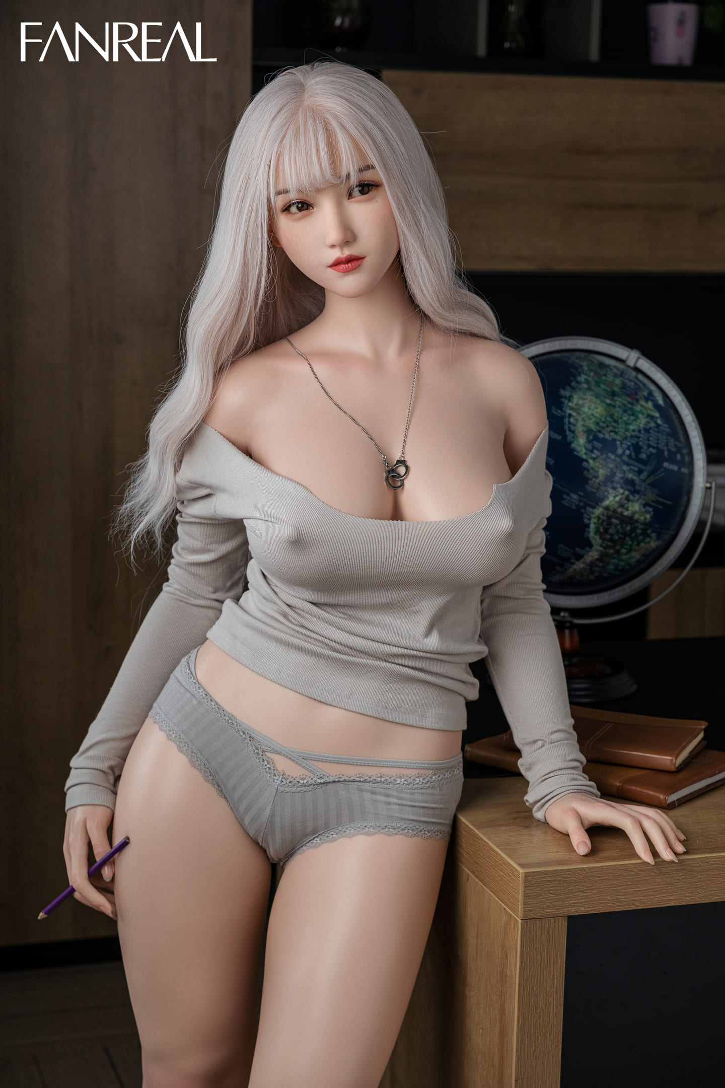 Секс-лялька Yewon фото 24 - SexDolls.com.ua Секс лялька Yewon в сірому костюмі